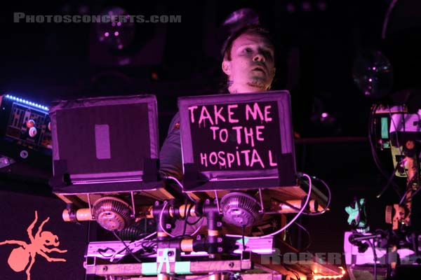 THE PRODIGY - 2010-09-10 - LA COURNEUVE - Parc Departemental - Grande Scene - 